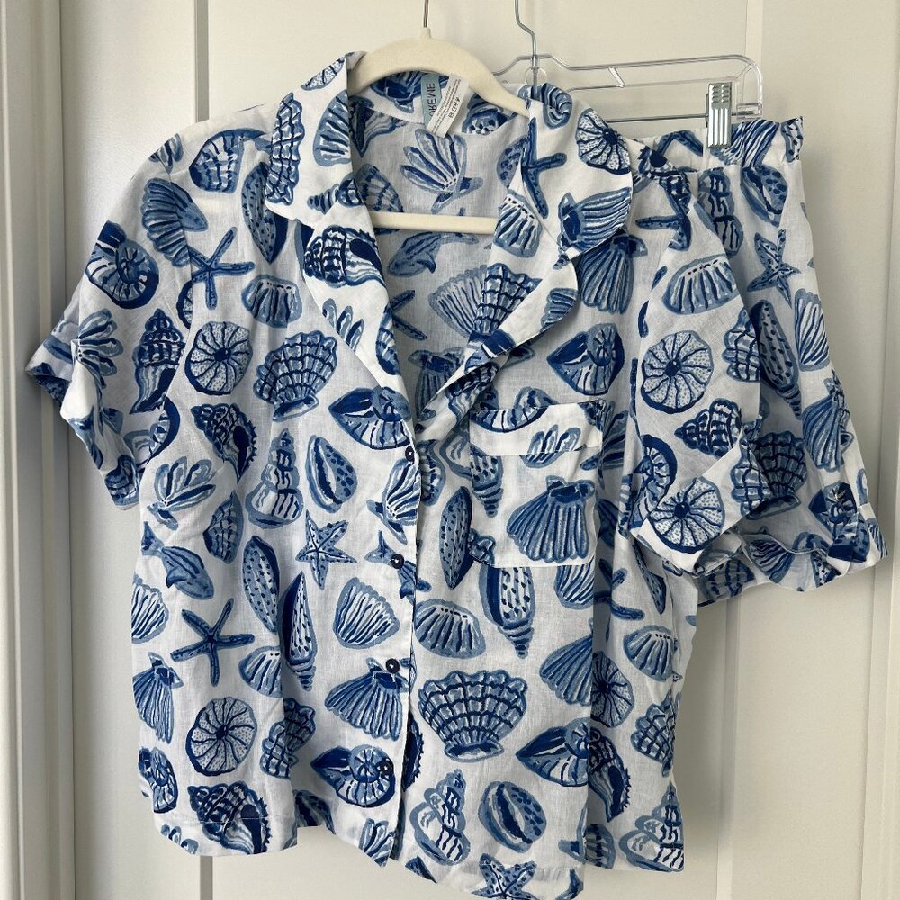 ADORE ME "Lucero" White/Blue Seashell Print Short Sleeve/Shorts PJ Set- LARGE